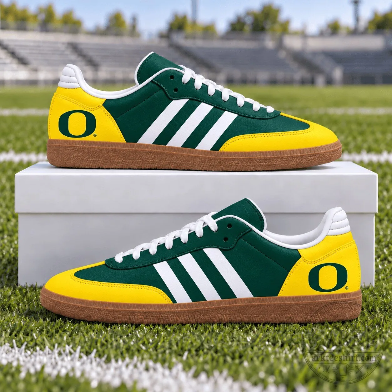 University of Oregon Ducks Green and Yellow Athletic Shoes