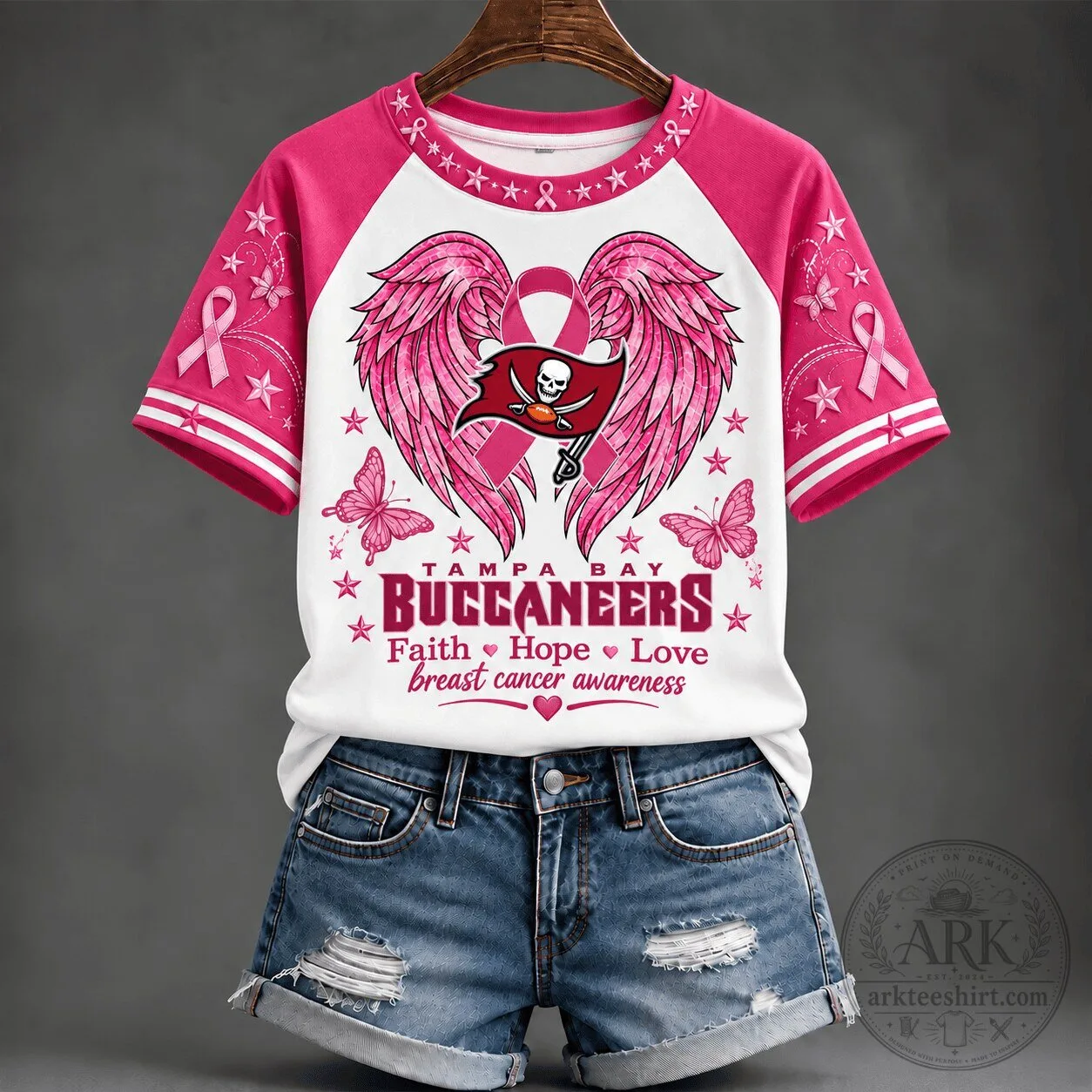Tampa Bay Buccaneers Faith Hope Love Breast Cancer Awareness T-Shirt